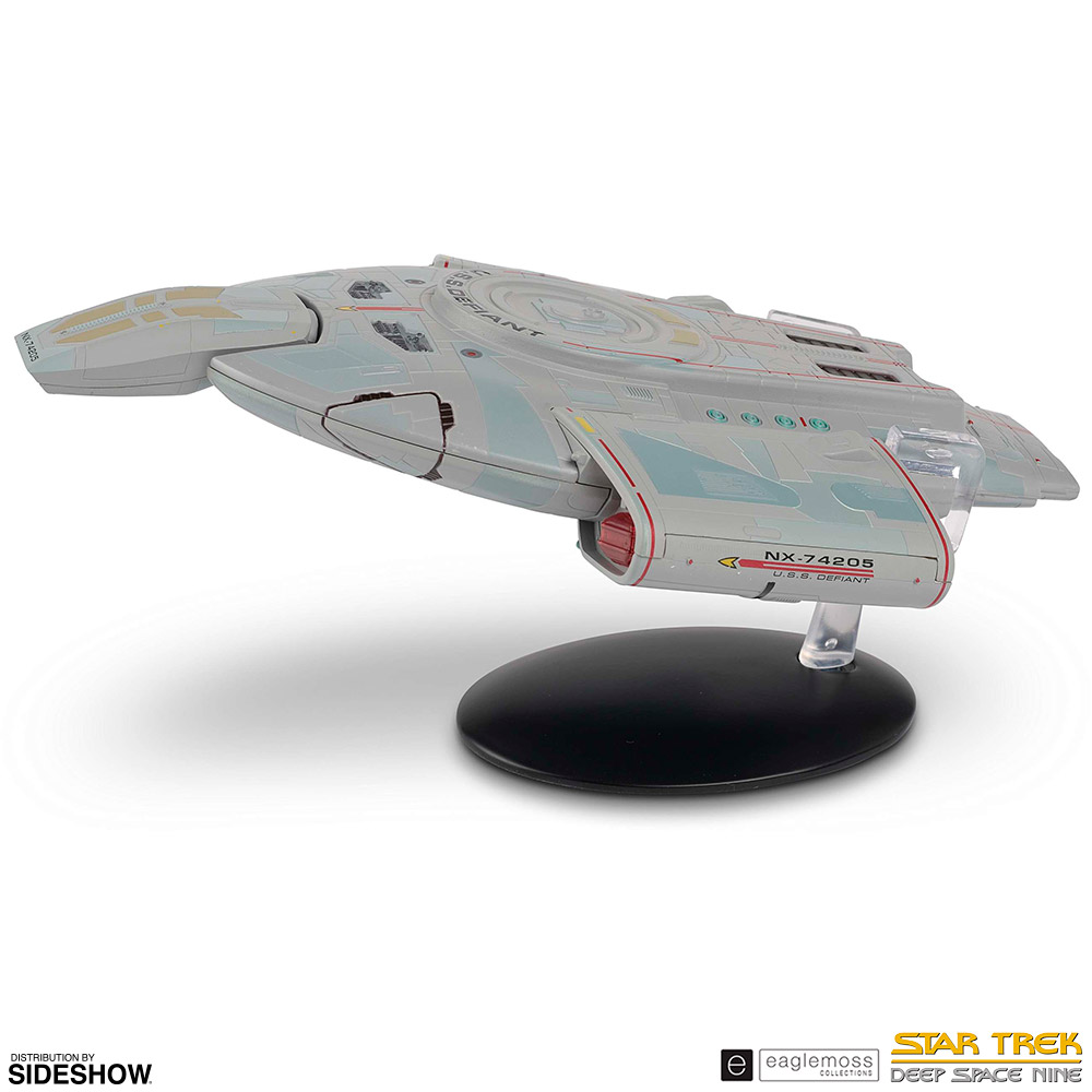 Star Trek Deep Space Nine (DS9) Starship USS Defiant NX74205 EagleMoss SSSUK607 (905895)