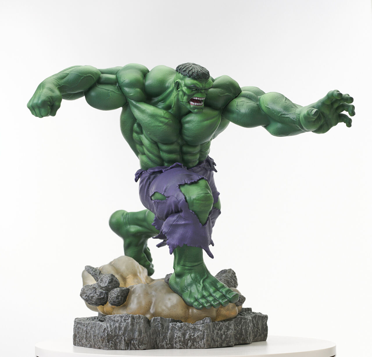 Marvel Hulk (Immortal) Deluxe Gallery PVC Diorama Diamond Select 84673