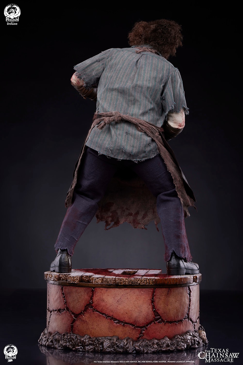 THE TEXAS CHAINSAW フィギュア The Texas Chainsaw Massacre 2 - Leatherface 1:6 Scale Figure