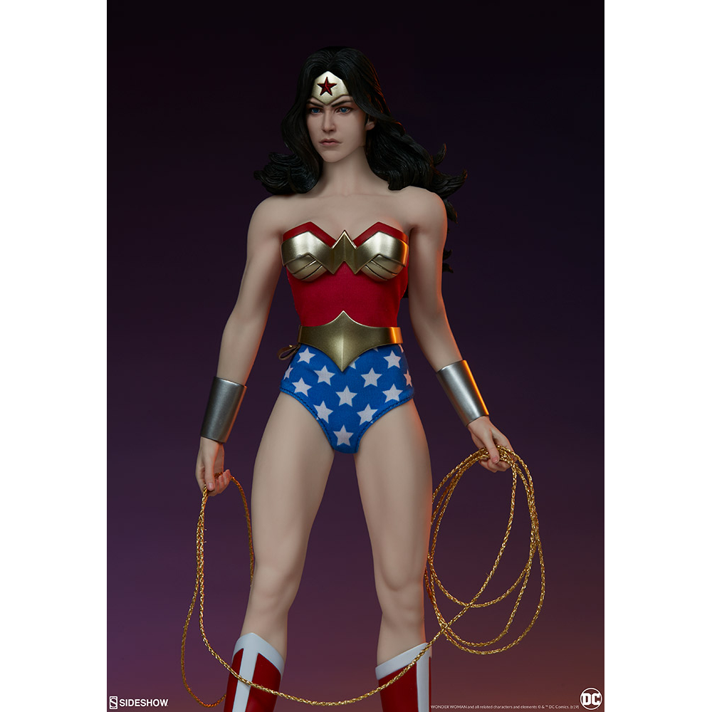 Wonder Woman Sixth Scale Figure by Sideshow Collectibles