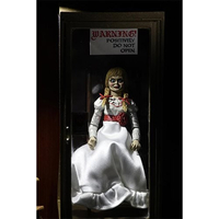 Annabelle Comes Home Ultimate Annabelle figurine 7 pouces NECA