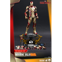 Iron Man Mark XLII (42) (Deluxe Version) Quarter Scale Figure Hot Toys 908659