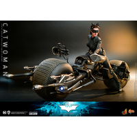DC Catwoman / Selina Kyle (Le Chevalier Noir) figurine échelle 1:6 Hot Toys 909931 MMS627