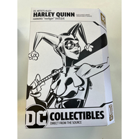 DC Artists Alley 20 ans 1998-2018 - Harley Quinn Hainanu Nolligan Saulque Version Noir et Blanc Statue DC Collectibles