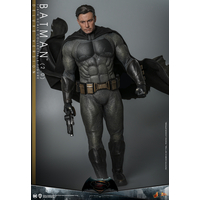 DC Batman v Superman: Dawn of Justice Batman (2_0) (Version de Luxe) Figurine Échelle 1:6 Hot Toys 9129702 MMS732