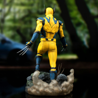 Marvel Deadpool & Wolverine - Wolverine Gallery Diorama Diamond Select DST85382