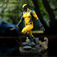 Marvel Deadpool & Wolverine - Wolverine Gallery Diorama Diamond Select DST85382