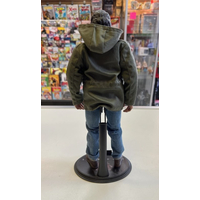 DC Man of Steel Clark Kent Figurine Echelle 1:6