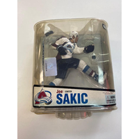 ​Joe Sakic  hockey player Avalanche du Colorado (WHITE SHIRT) NHL 7-inch action figure McFarlane Consignment ​