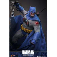 DC Batman (Version Endommagée durant la Bataille) Figurine Échelle 1:6 Hot Toys CMS031 915378