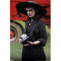 Beetlejuice Lydia Deetz 1:6 Scale Figure Sideshow Collectibles 100498