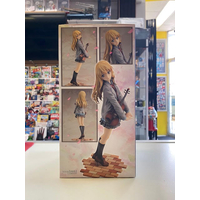 Goodsmile Statue  Fille tient un violon
