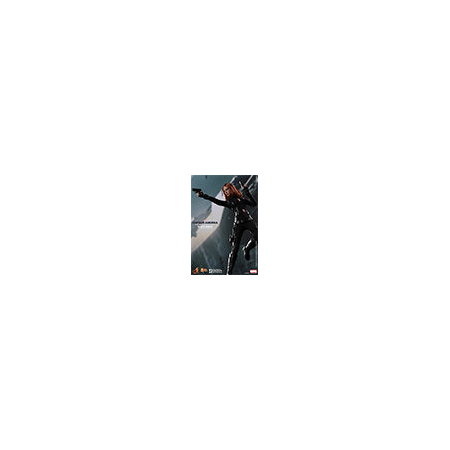 902181 Black Widow avec saut