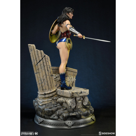 Justice League: New 52 Wonder Woman statue Sideshow Collectibles 200512