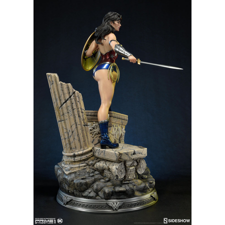 Justice League: New 52 Wonder Woman statue Sideshow Collectibles 200512