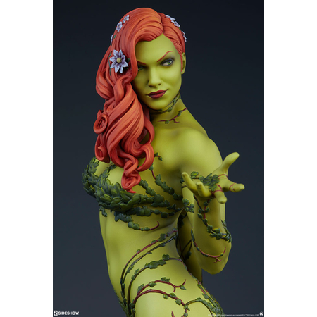 Poison Ivy Premium Format Figure Sideshow Collectibles 300487