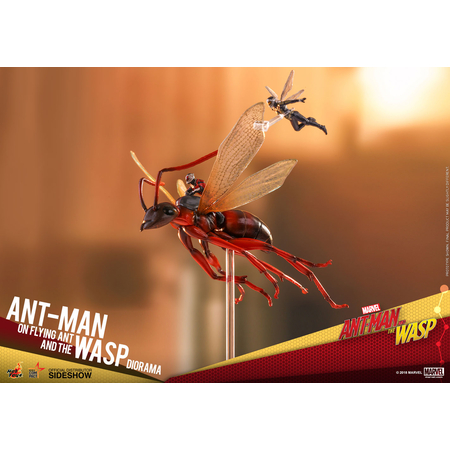 Ant-Man on Flying Ant et la Guêpe ensemble de collection Série MMS Compact Diorama Hot Toys 903663