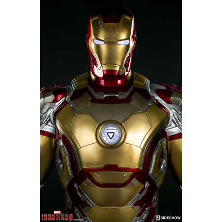 Iron Man 3 Iron Man Mark 42 Life-Size Figure Sideshow Collectibles 400312