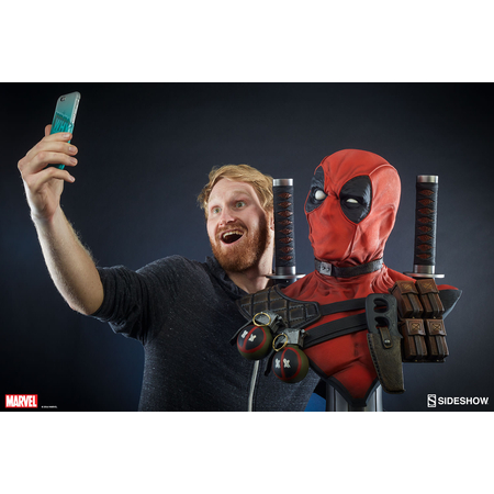 Deadpool life-size bust Sideshow Collectibles 400292