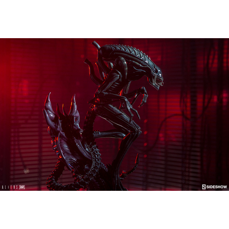 Alien Warrior statue Sideshow Collectibles 200469