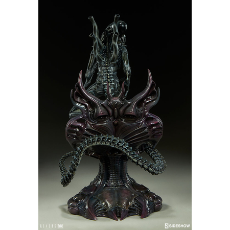 Alien Warrior statue Sideshow Collectibles 200469