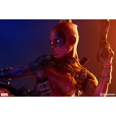 Lady Deadpool (Wanda Wilson) Premium Format Figure Sideshow Collectibles 300546