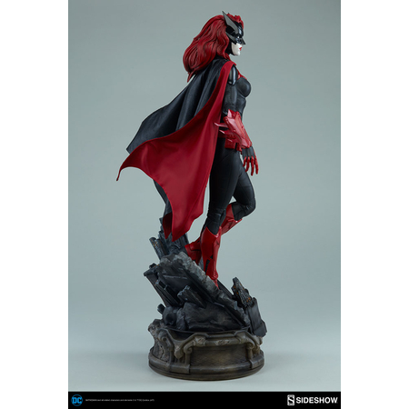 Batwoman Premium Format Figure Sideshow Collectibles 300471