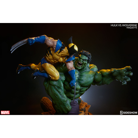 Hulk vs. Wolverine Maquette