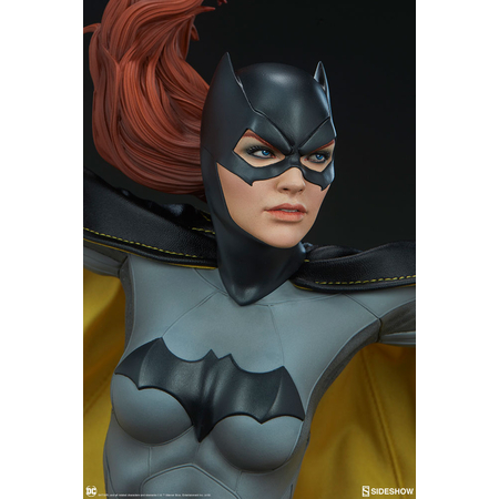 Batgirl Premium Format Figure Sideshow Collectibles 300681