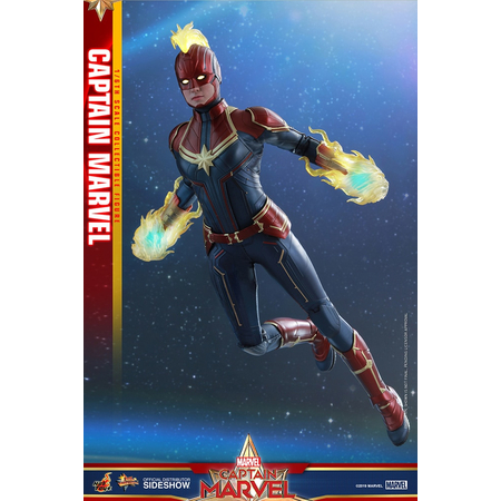 Captain Marvel Regular Version 1:6 figure Hot Toys 904462