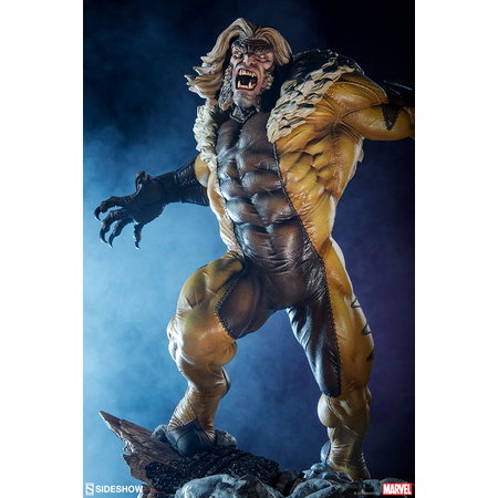 Sabretooth Premium Format Figure Sideshow Collectibles