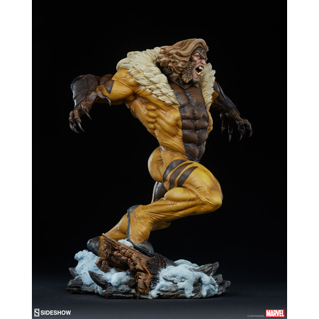 Sabretooth Premium Format Figure Sideshow Collectibles