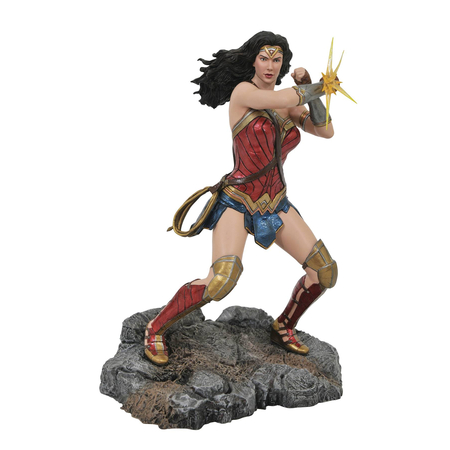 DC Gallery Justice League Movie Wonder Woman Bracelets PVC Diorama 9-inch