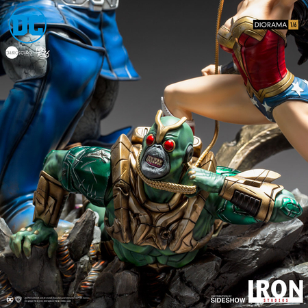 Wonder Woman Vs Darkseid Diorama 1:6 Iron Studios 906439