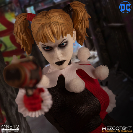 One-12 Collective DC Harley Quinn - Deluxe Edition Mezco ToyzOne-12 Collective DC Harley Quinn - Deluxe Edition Mezco Toyz