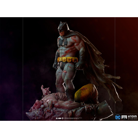 Batman: The Dark Knight Returns 1:6 Scale Diorama Iron Studios 906716