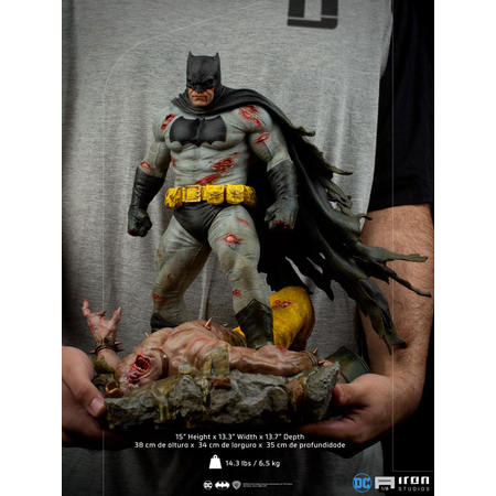 Batman: The Dark Knight Returns 1:6 Scale Diorama Iron Studios 906716