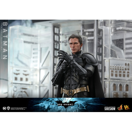 Batman TDKR (Christian Bale) 1:6 scale figure DX Hot Toys 907401