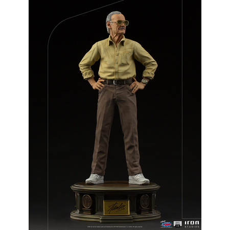 Stan Lee Pow! Statue 1:4 Iron Studios 907445Stan Lee Pow! Statue 1:4 Iron Studios 907445