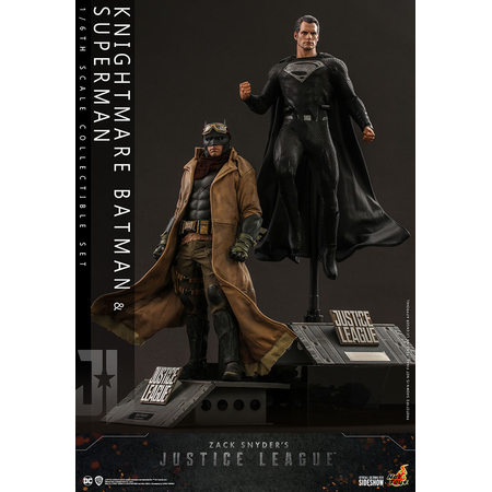 Knightmare Batman et Superman Ensemble de 2 figurines à l'échelle 1:6 Hot Toys 908013
