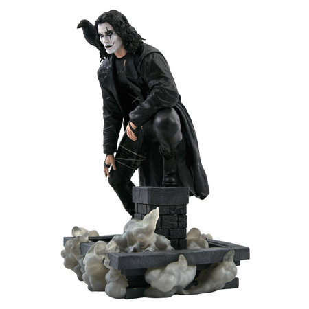 The Crow (Rooftop) Gallery 10-inch Diorama Diamond 84209