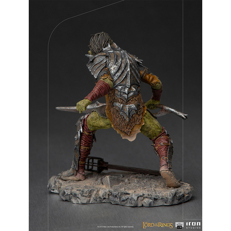 Swordsman Orc 1:10 Scale Statue Iron Studios 908329