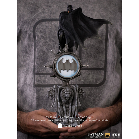 Batman Deluxe 1:10 Scale Statue Iron Studios 908580Batman Deluxe 1:10 Scale Statue Iron Studios 908580