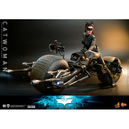 DC Catwoman / Selina Kyle (Le Chevalier Noir) figurine échelle 1:6 Hot Toys 909931 MMS627