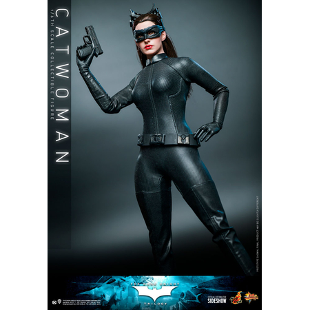 DC Catwoman / Selina Kyle (Le Chevalier Noir) figurine échelle 1:6 Hot Toys 909931 MMS627