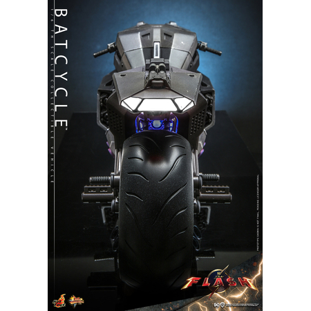 DC Batcycle 1:6 Scale Figure Accessory Hot Toys 912398 MMS704