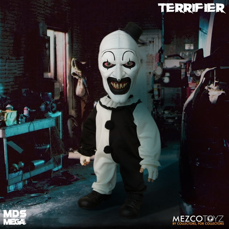 Terrifier: Art the Clown with Sound MDS Mega Scale 15-Inch Doll Horror Mezco Toyz 24020