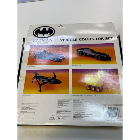 Batman Returns vehicle collector set  Die Cast METAL consigne (30$)