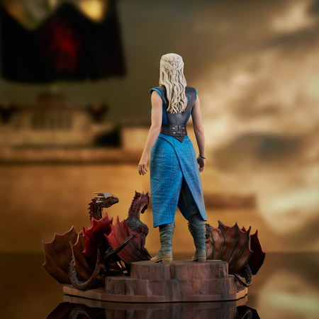 Le Trône de Fer Daenerys Targaryen Deluxe Gallery Diorama Diamond Select 84947