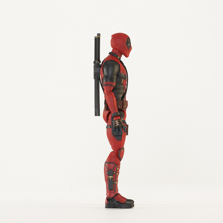 Marvel Deadpool & Wolverine - Deadpool Figurine Diamond Select DST85407